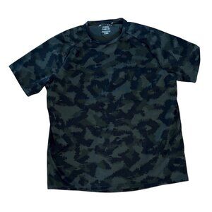 Under Armour Camouflage T-Shirt Mens XL The Tech Tee HeatGear Loose Fit
